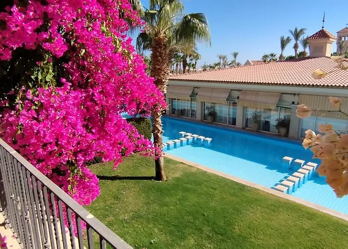 Cozy, Calm, In Veranda Sahl Hasheesh Gurdaka